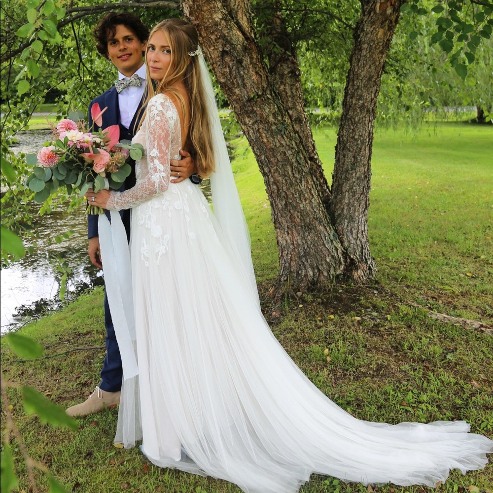 Jude Anna Kara wedding dress